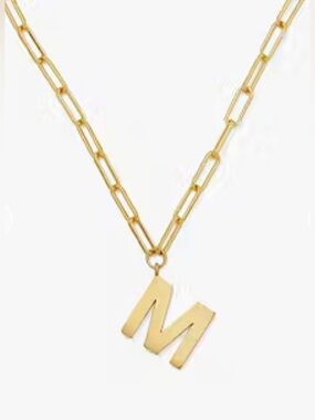 NWT! ♠️ kate spade paper clip Necklace with initial M pendant. Gorgeous!